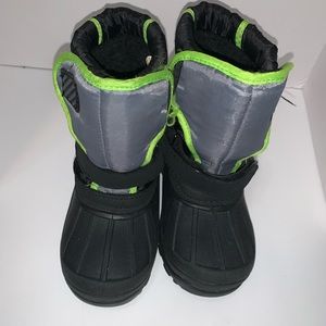 Kids snow boots